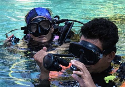 adaptive diving bali  | The focus at AquaMarine is to provide both high quality service and the best possible diving for guests, offering programmes to suit each diver’s interests, experience and